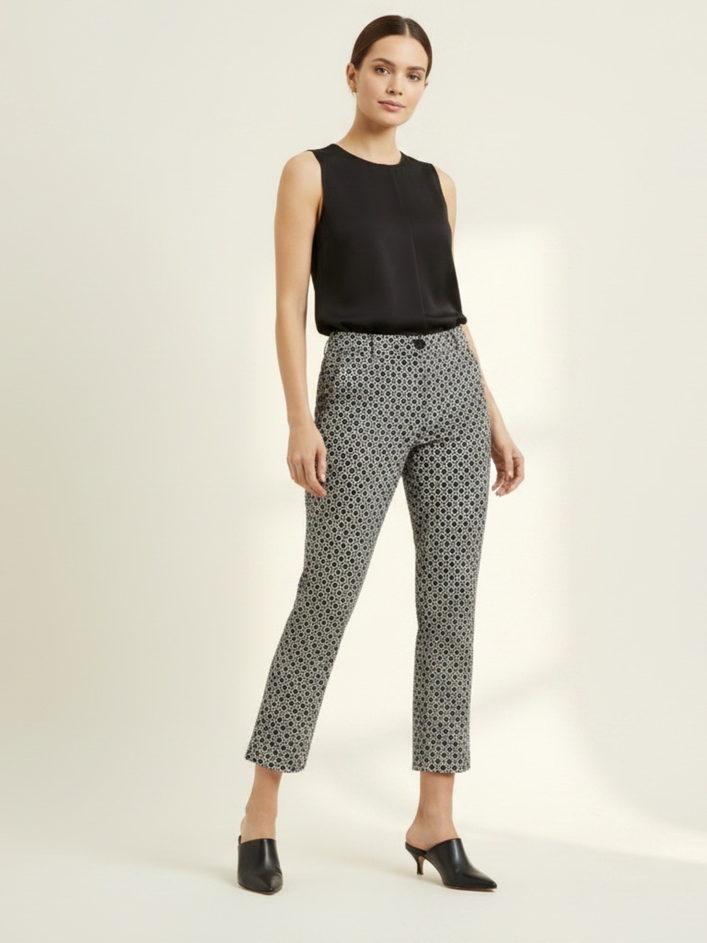 Jessica Dream Fit Black White Geometric Pattern Cropped Ankle Pants Size 10